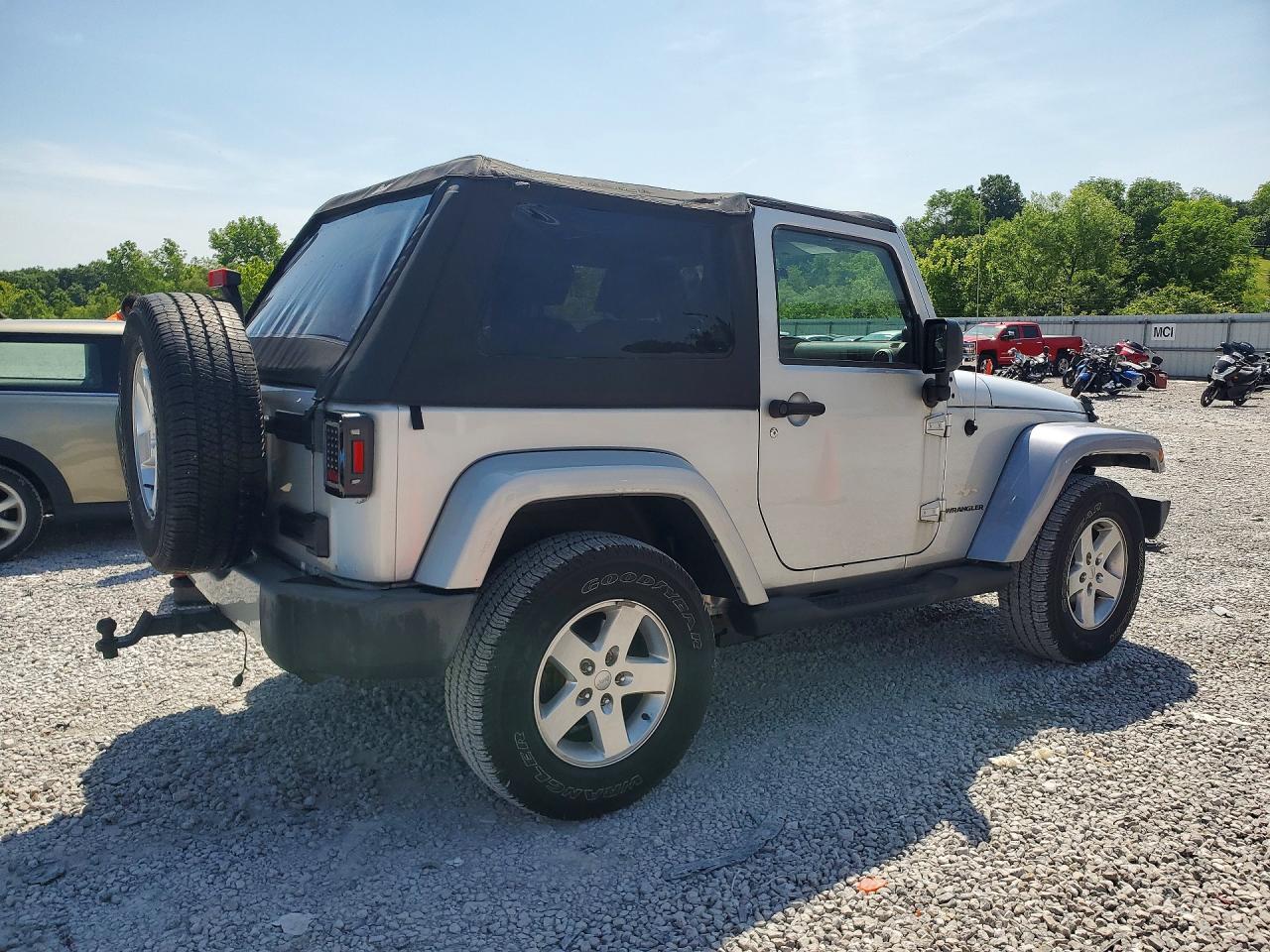 Jeep Wrangler Sahara