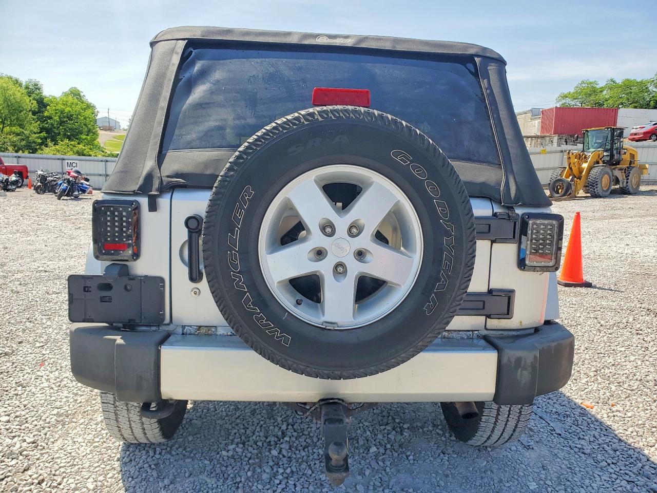 Jeep Wrangler Sahara