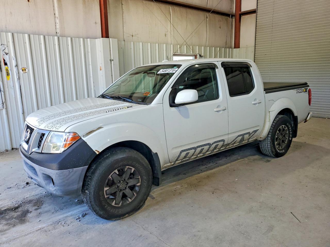 Salvage Nissan Frontier Image