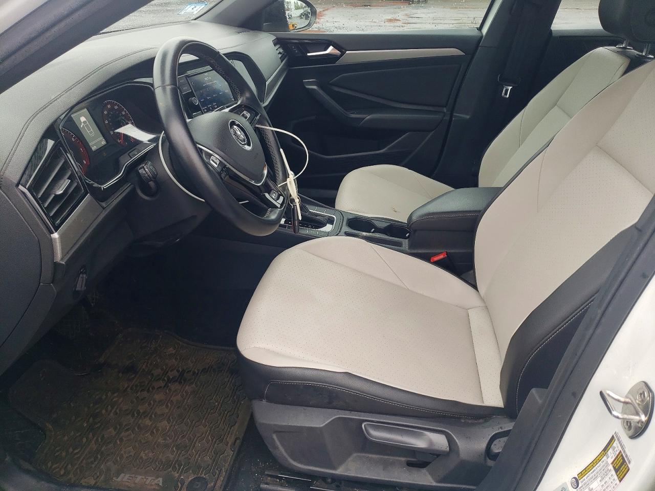 Volkswagen Jetta S