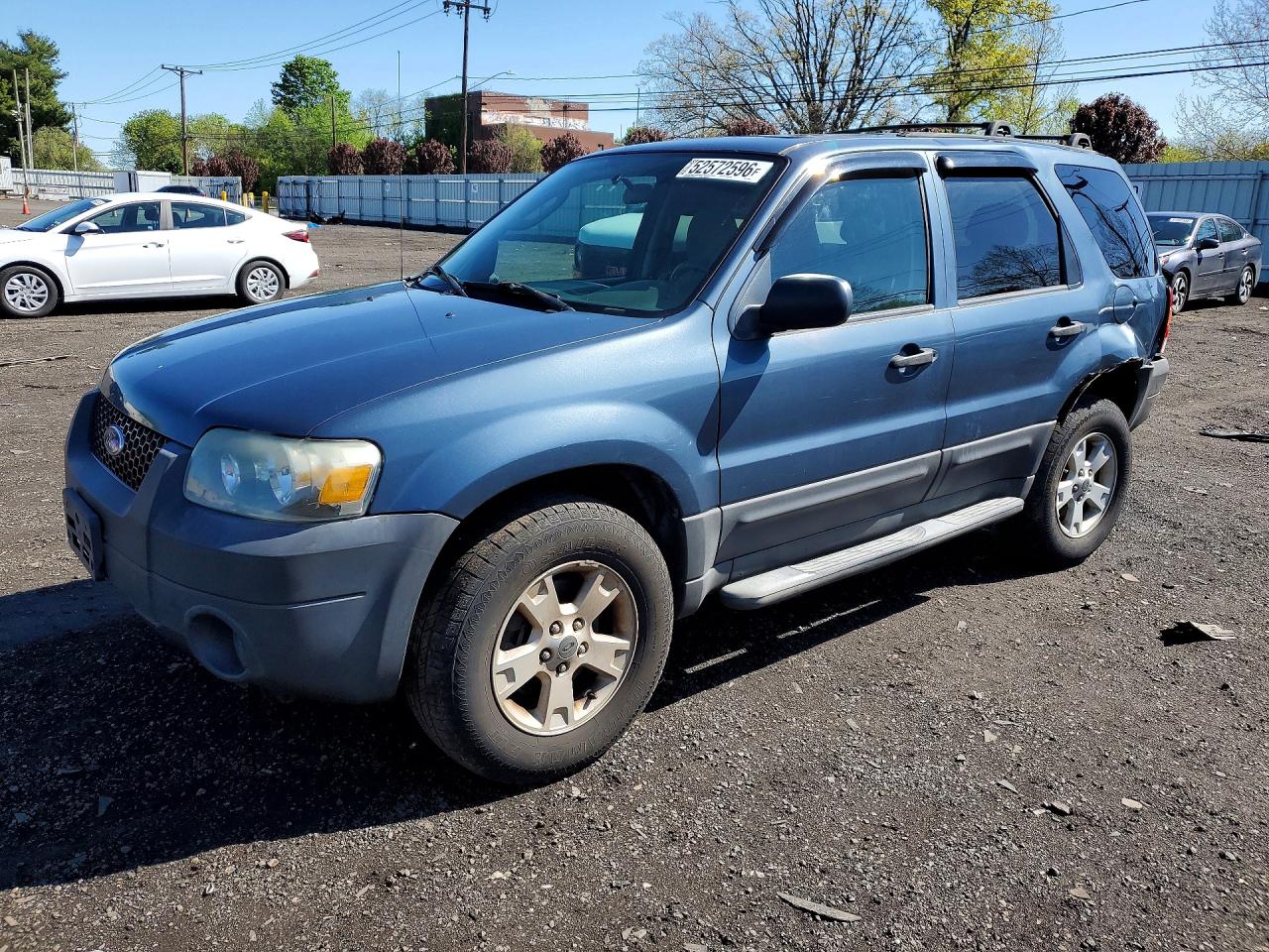 Salvage Ford Escape Image