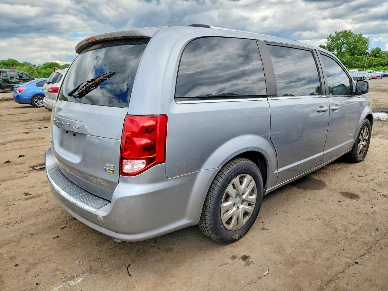 Dodge Caravan Sxt