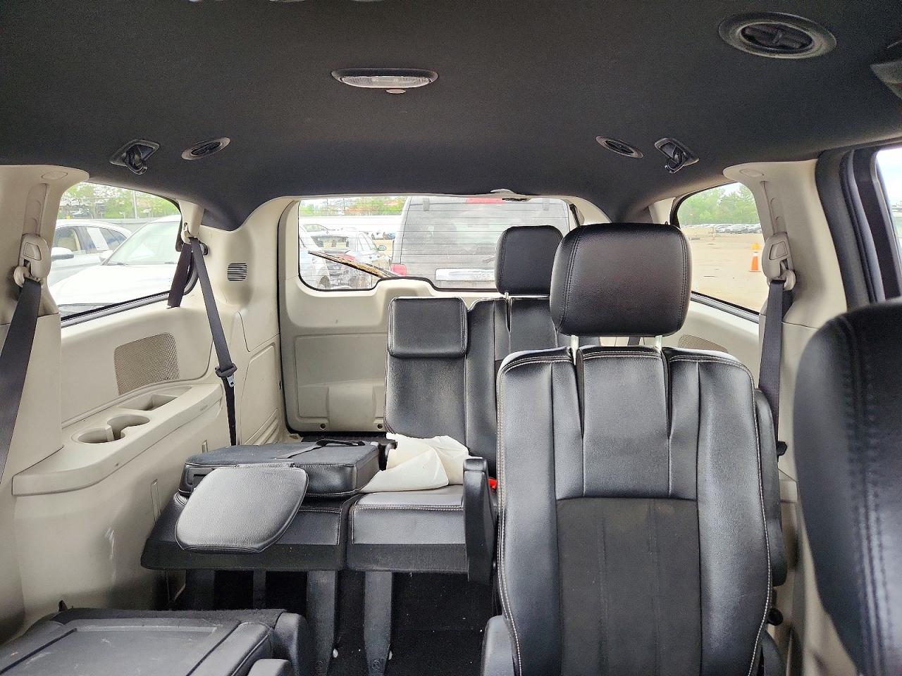 Dodge Caravan Sxt