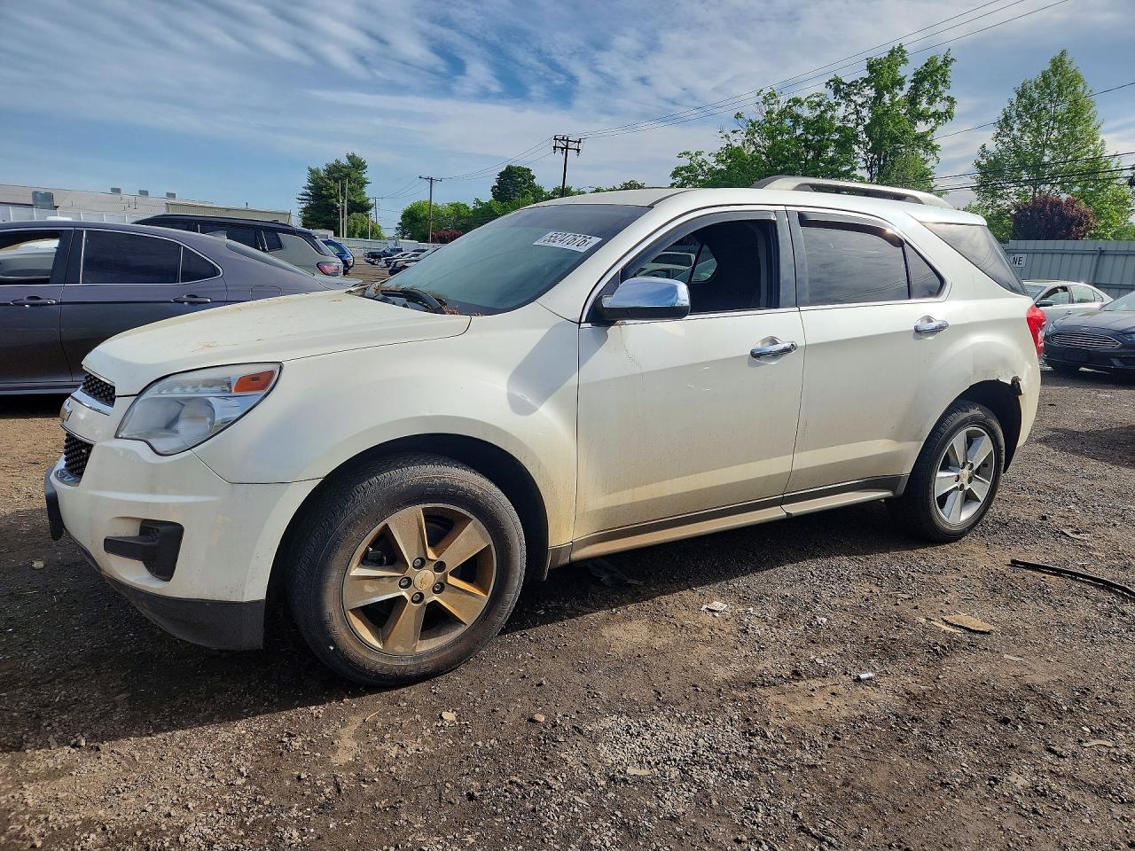 Salvage Chevrolet Equinox Image