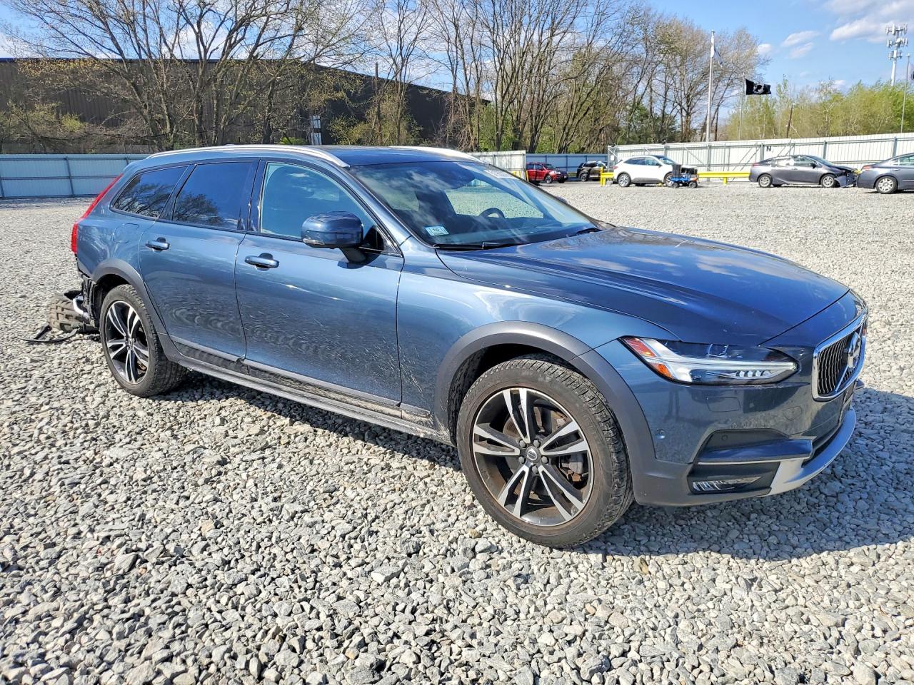Volvo V90 T5 Momentum