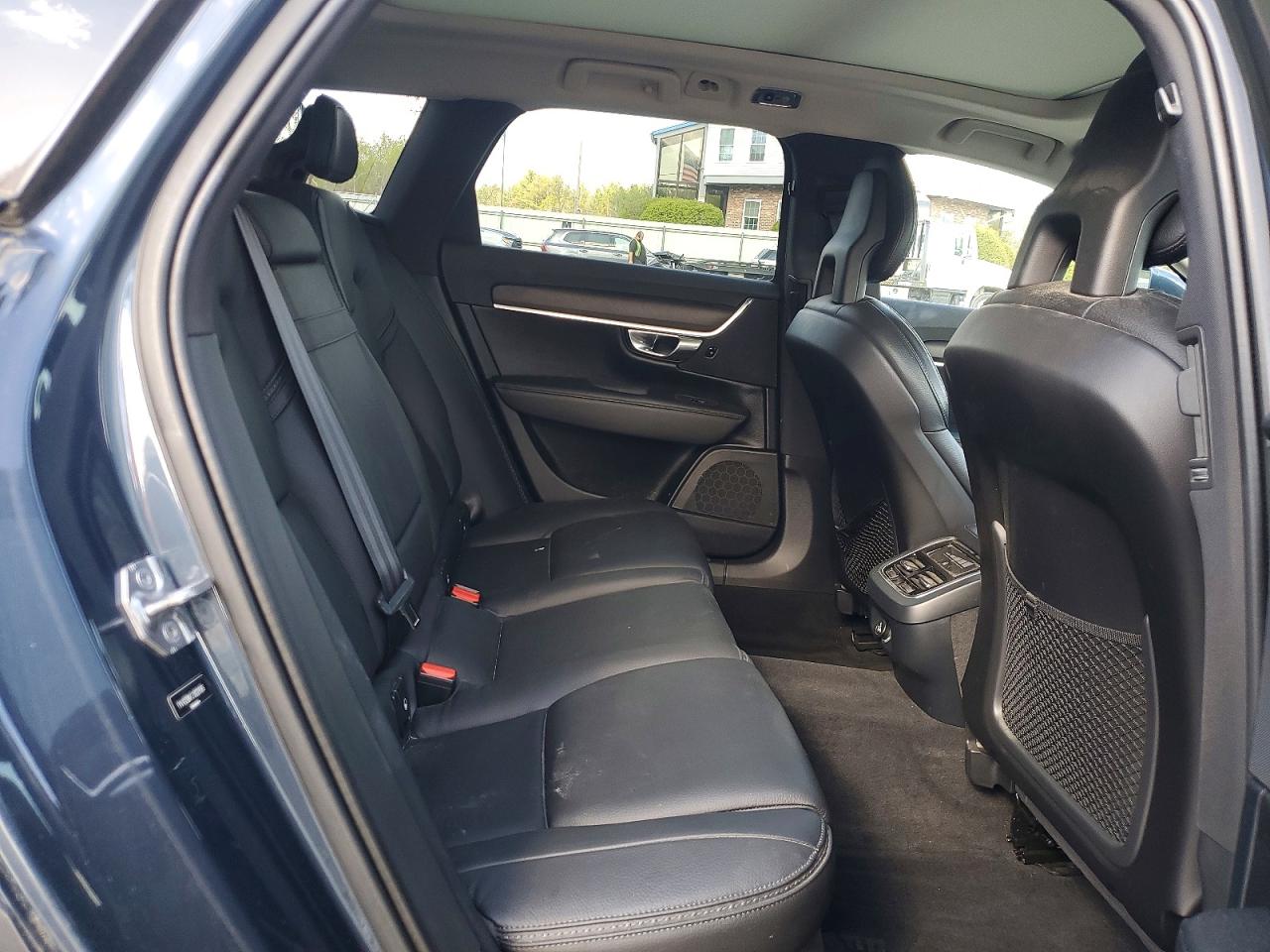 Volvo V90 T5 Momentum