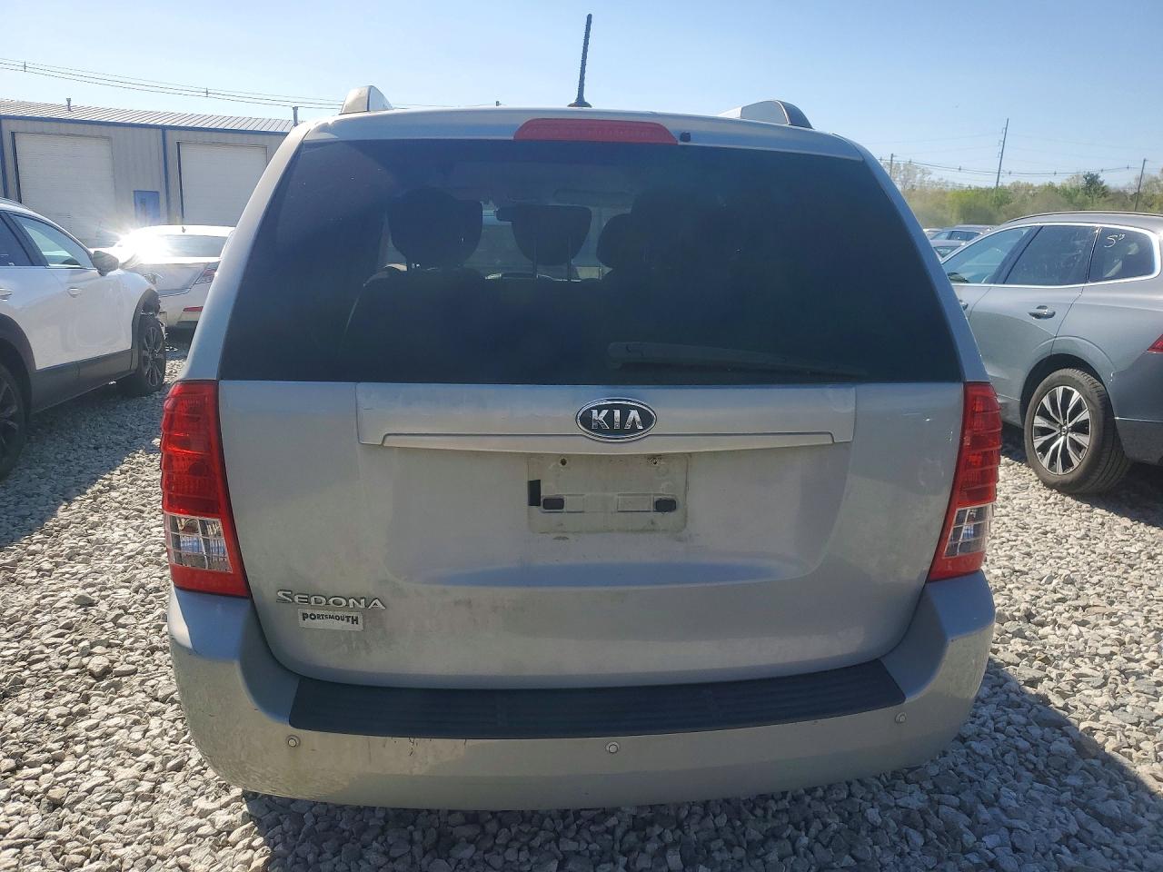 Kia Sedona Lx