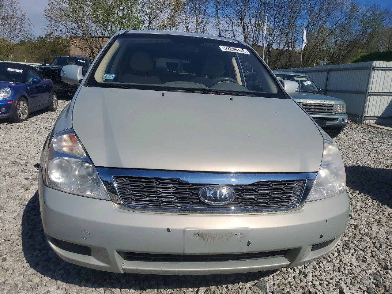 Kia Sedona Lx