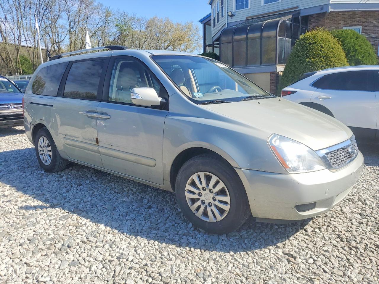 Kia Sedona Lx