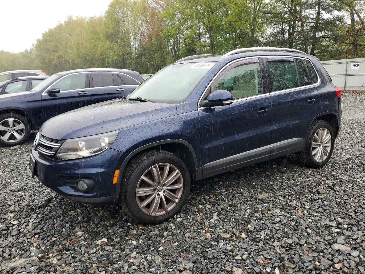 Salvage Volkswagen Tiguan Image