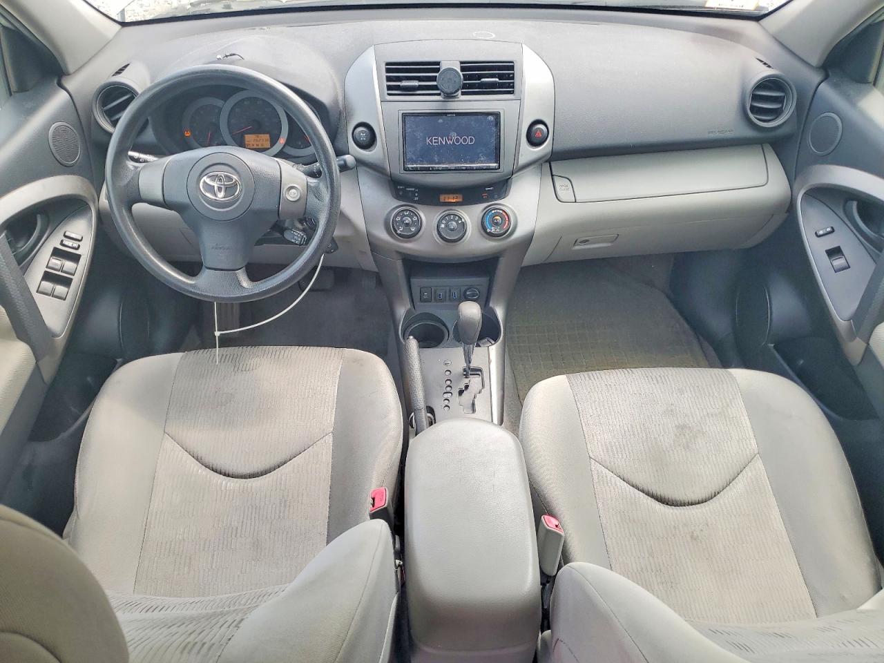 Toyota RAV4 Base