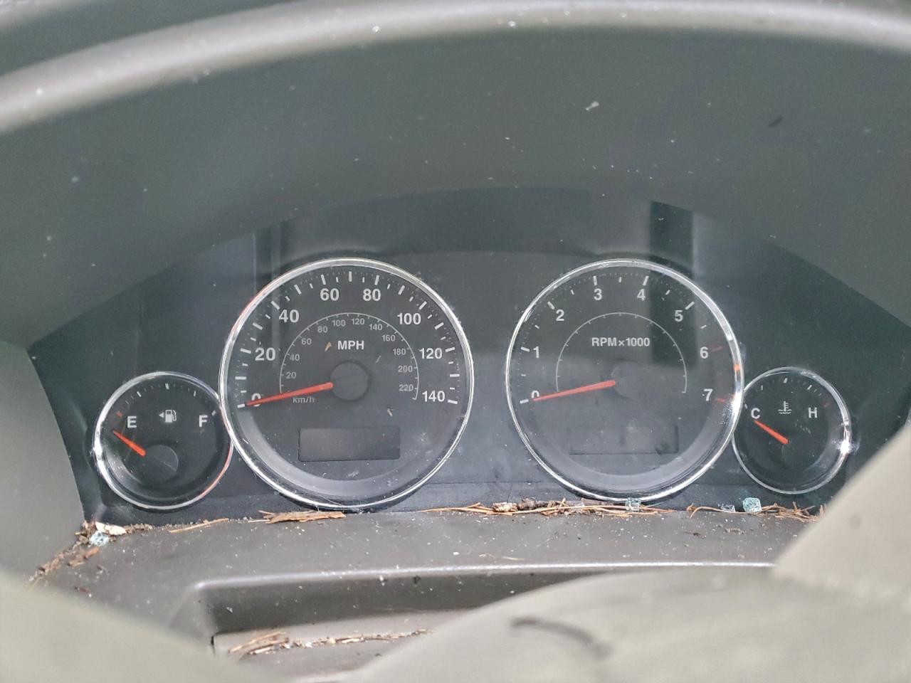 Jeep Commander Sport