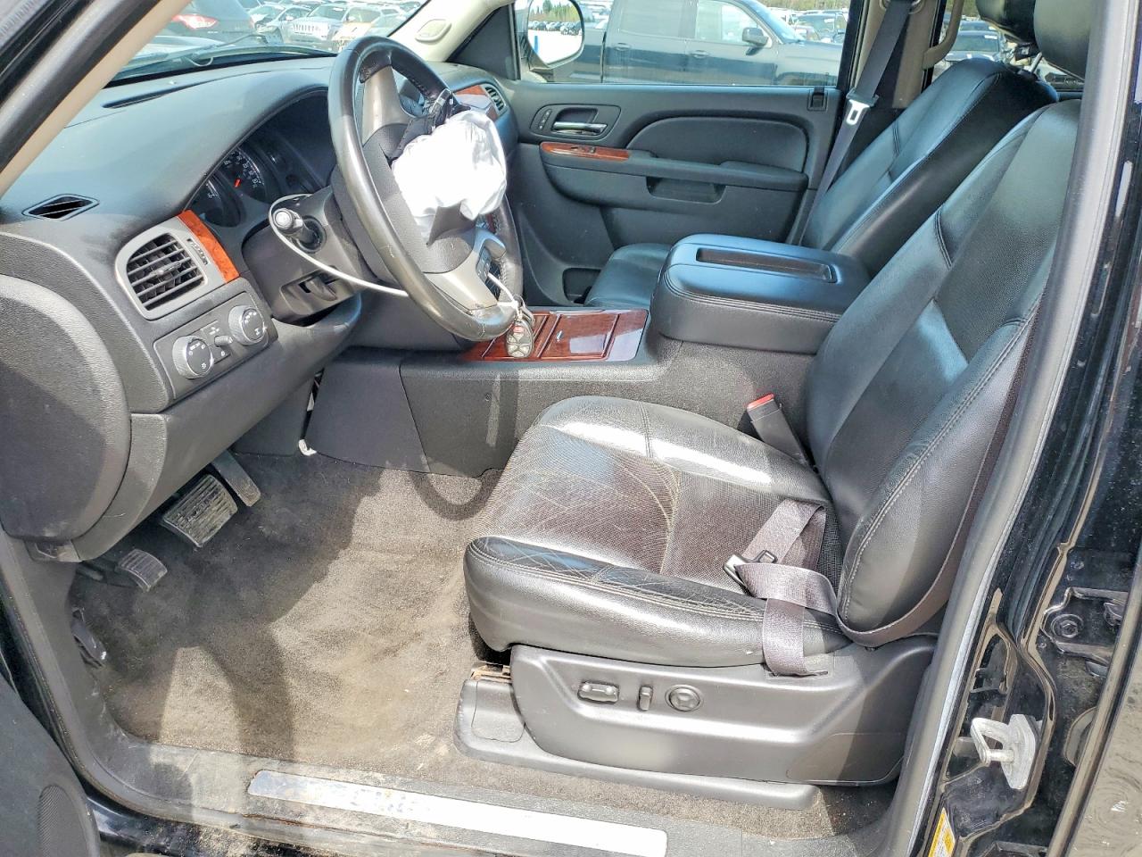 Chevrolet Suburban K1500 Ltz