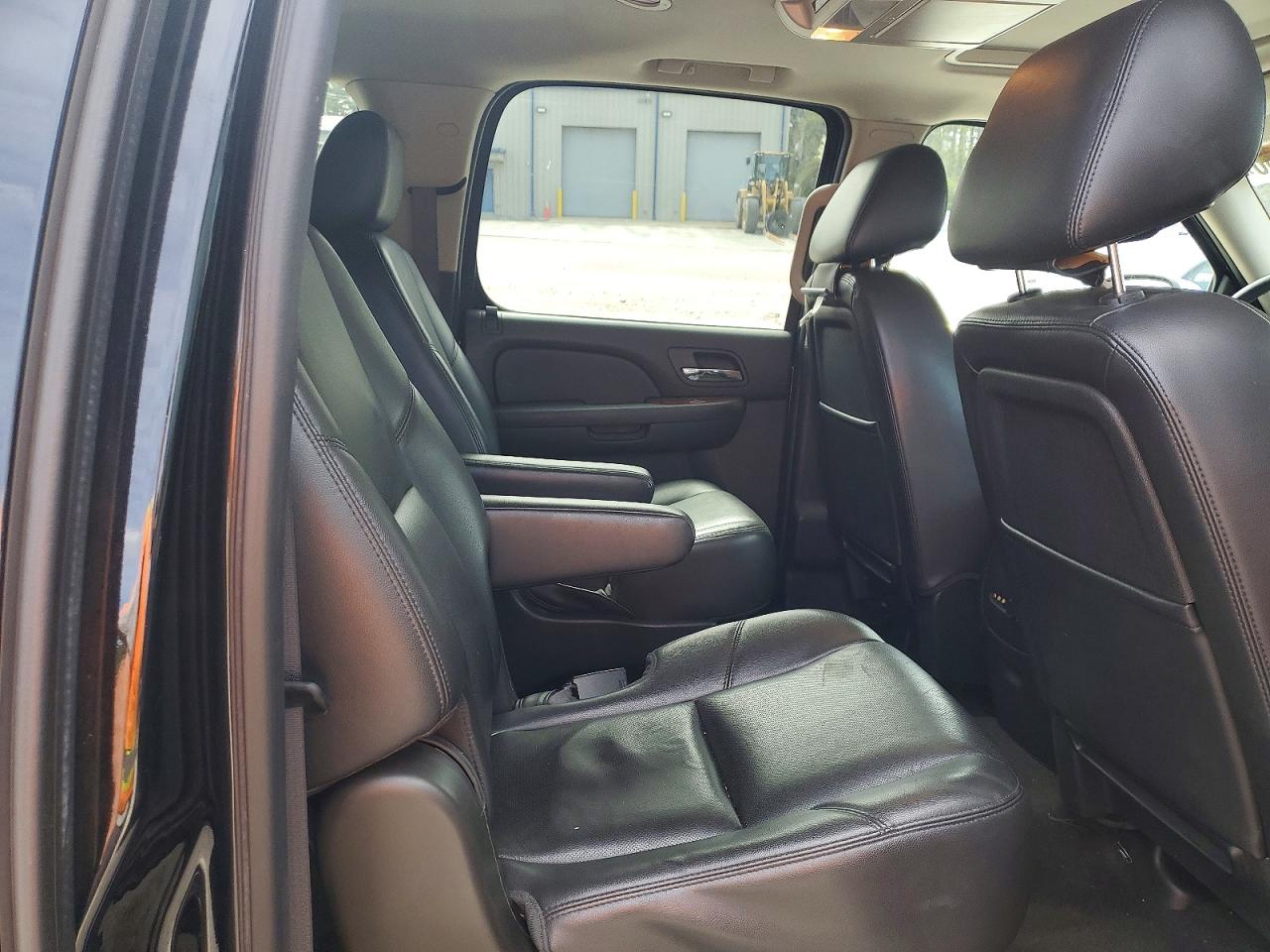 Chevrolet Suburban K1500 Ltz