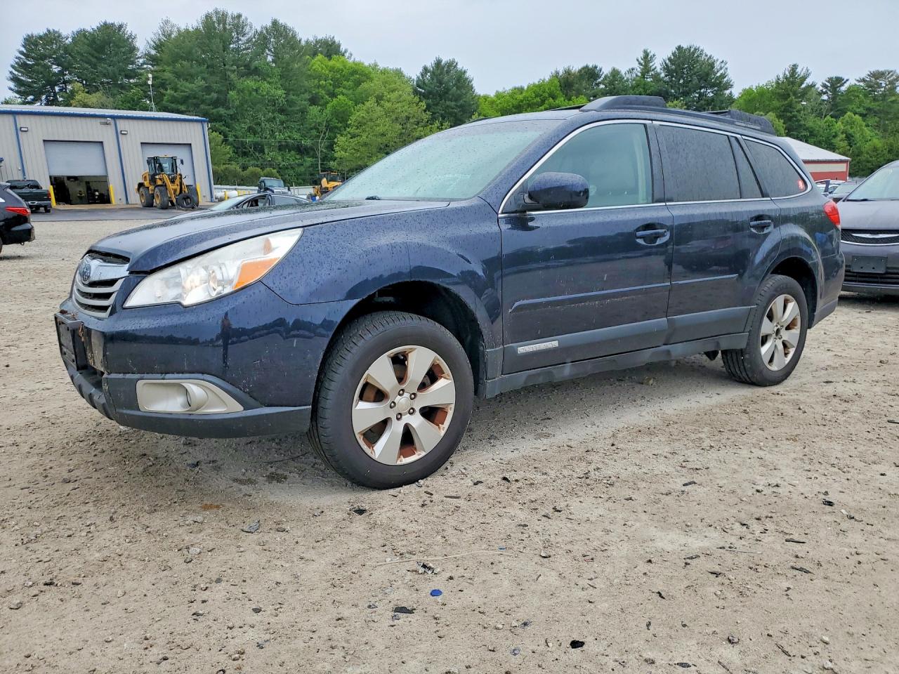 Salvage Subaru Outback Image