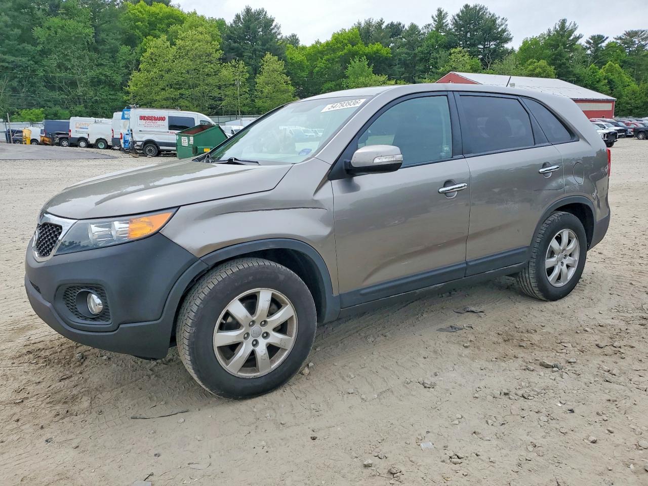 Salvage Kia Sorento Image