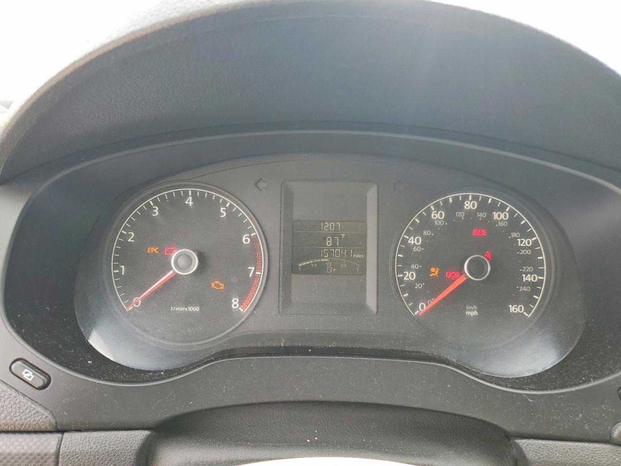 Volkswagen Jetta Base
