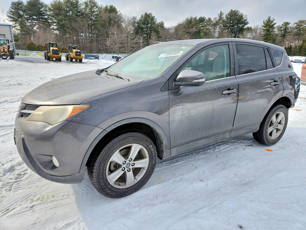 Salvage Toyota RAV4 Image