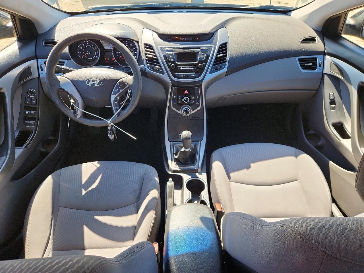 Hyundai ELANTRA Se