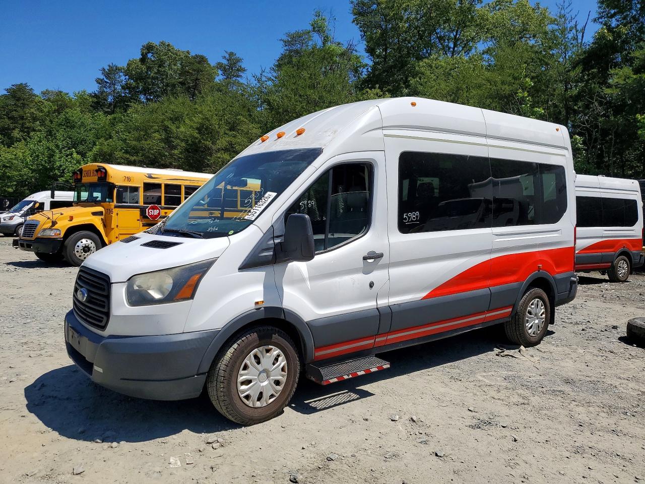 Salvage Ford Transit Image