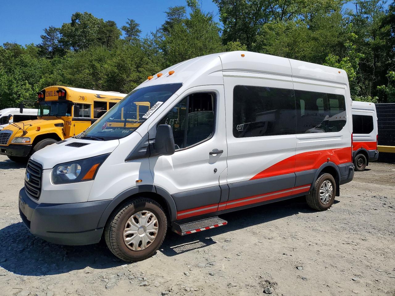 Salvage Ford Transit Image
