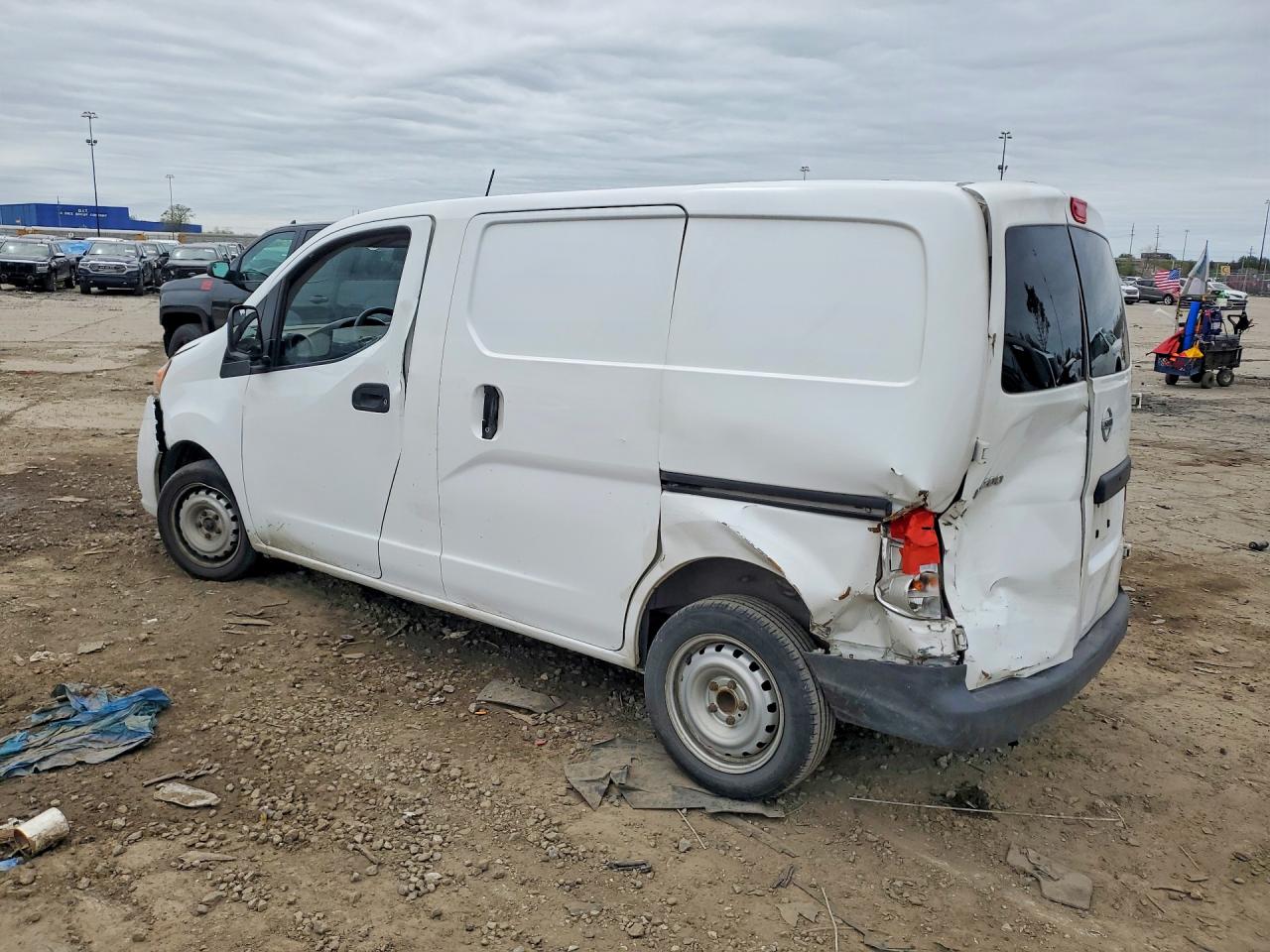 Nissan Nv