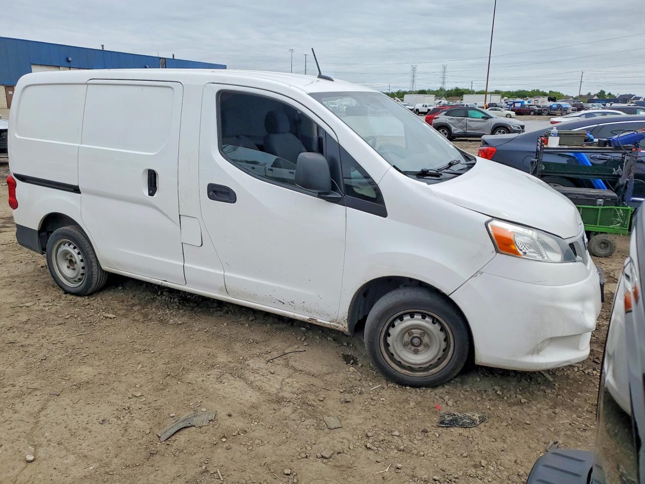 Nissan Nv
