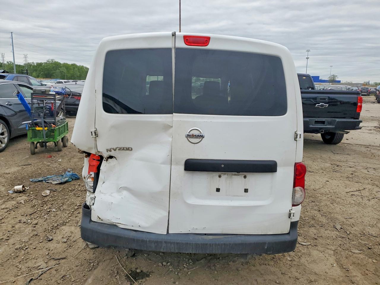 Nissan Nv