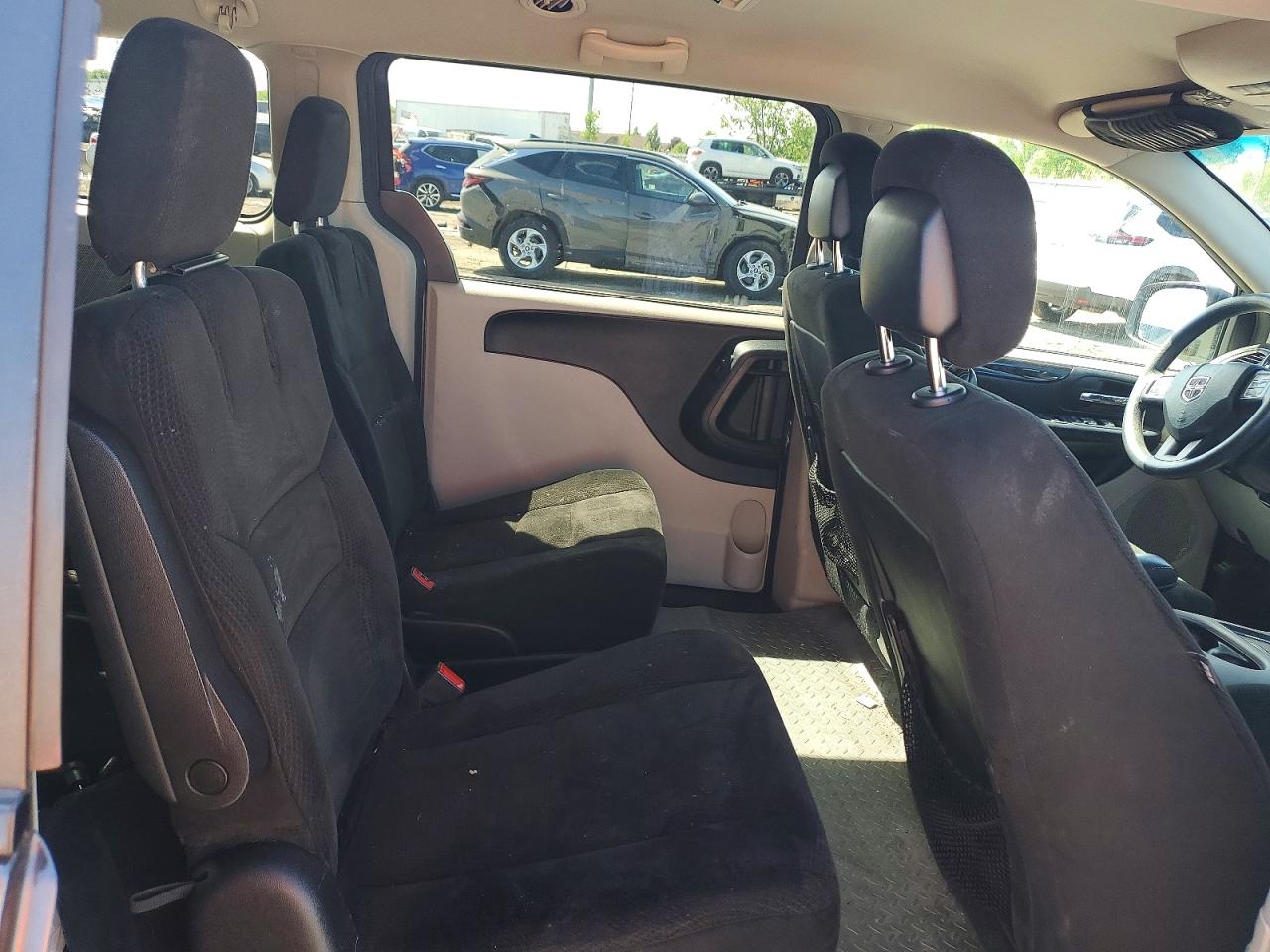 Dodge Caravan Sxt