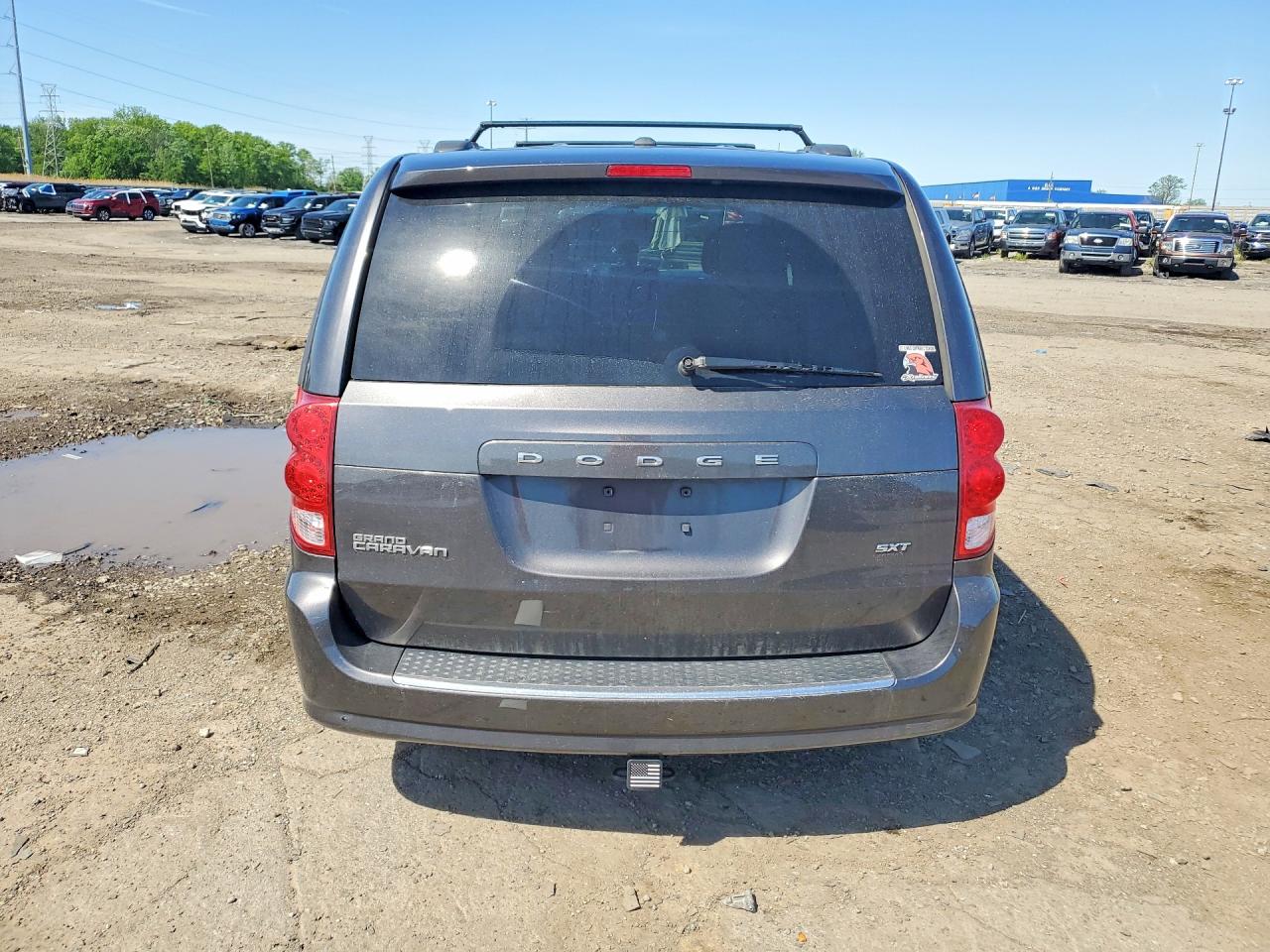 Dodge Caravan Sxt