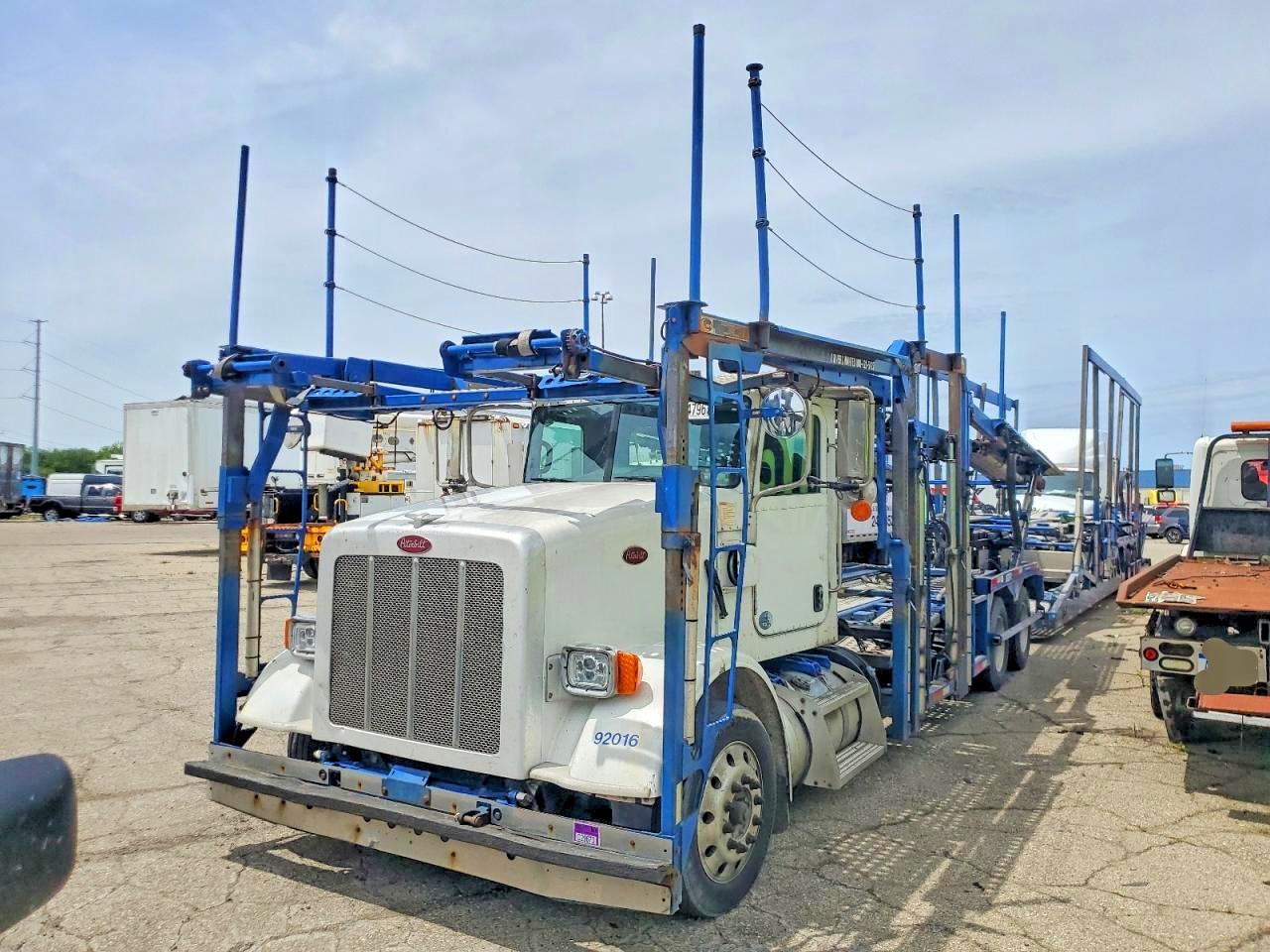 Peterbilt 365