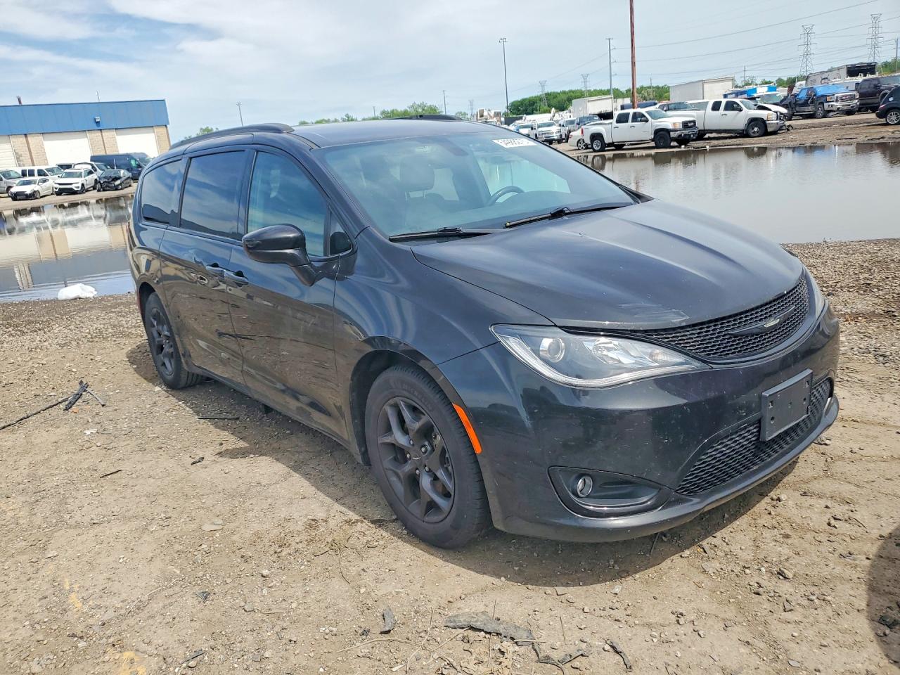 Chrysler Pacifica Touring L Plus