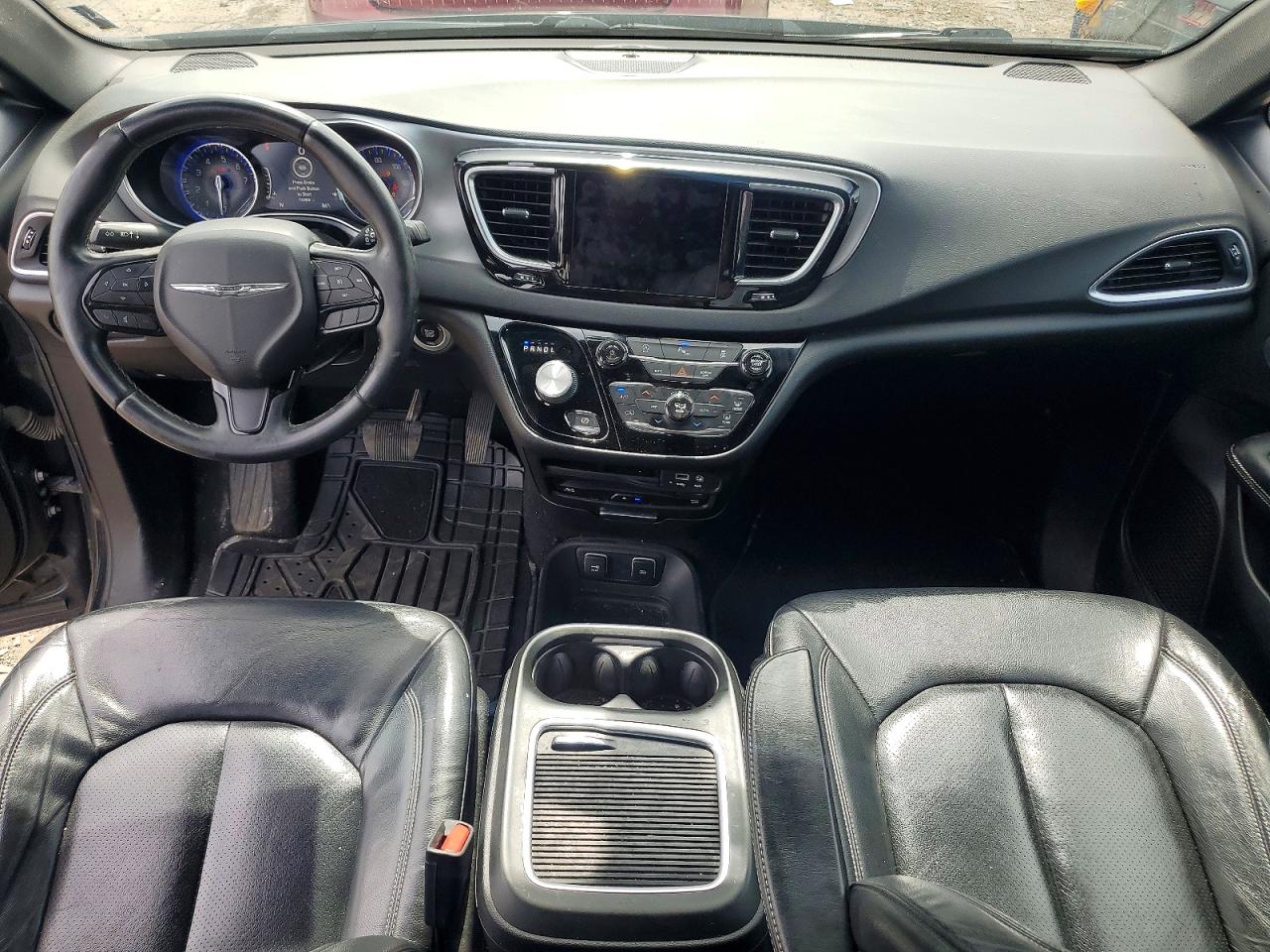 Chrysler Pacifica Touring L Plus