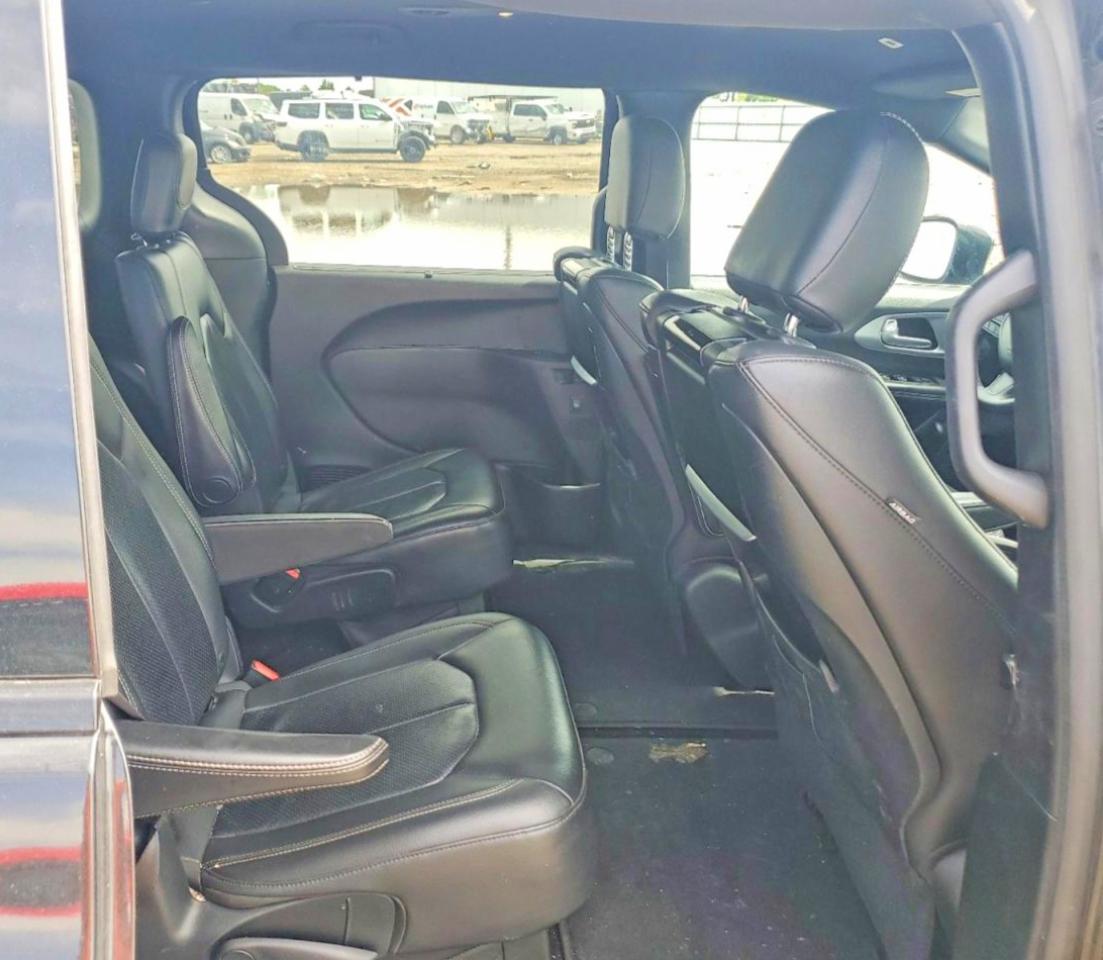 Chrysler Pacifica Touring L Plus