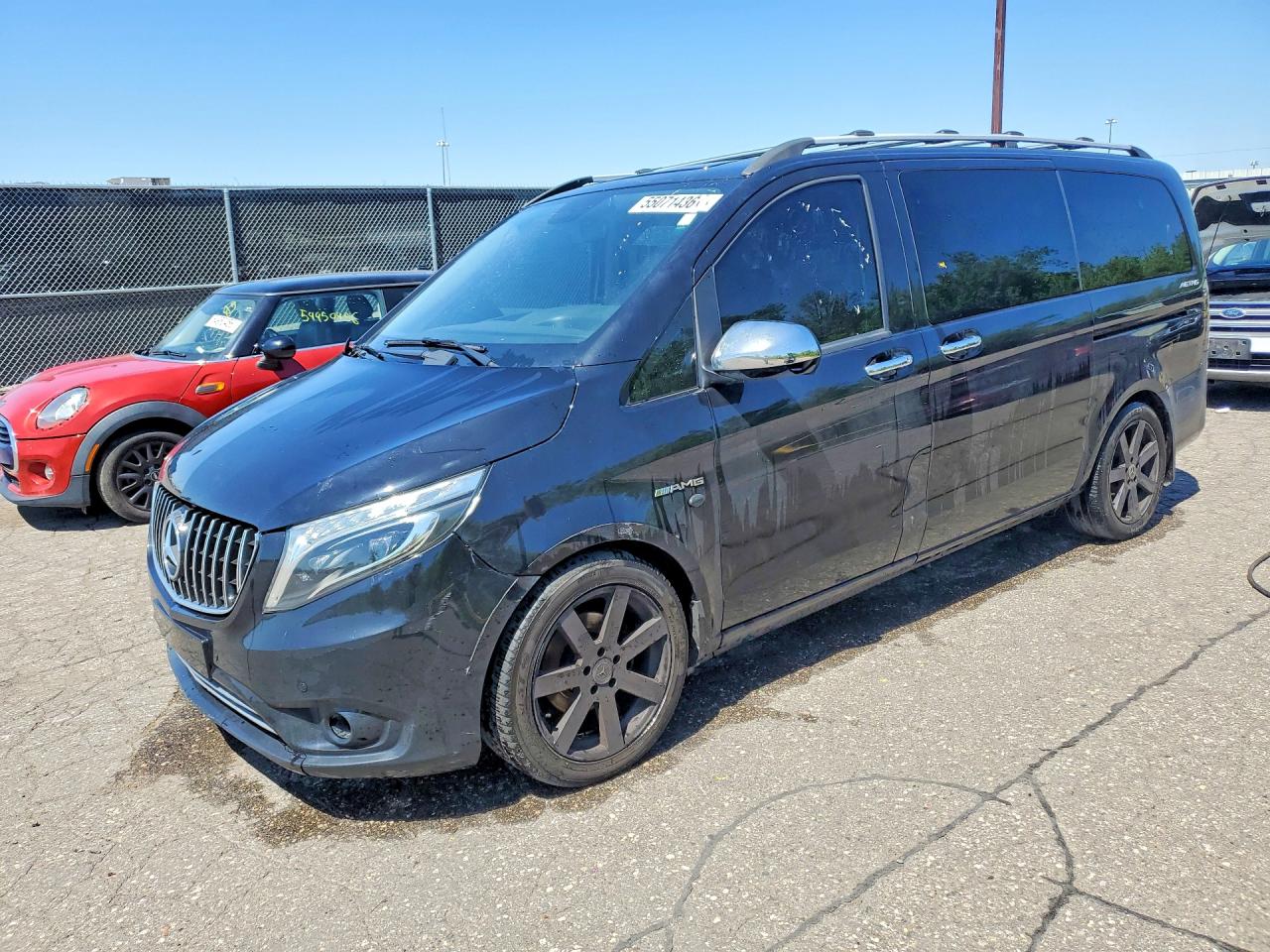 Salvage Mercedes-Benz Metris Image