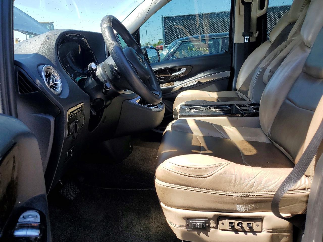 Mercedes-Benz Metris