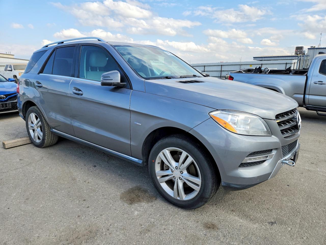Mercedes-Benz M-Class 350 Bluetec