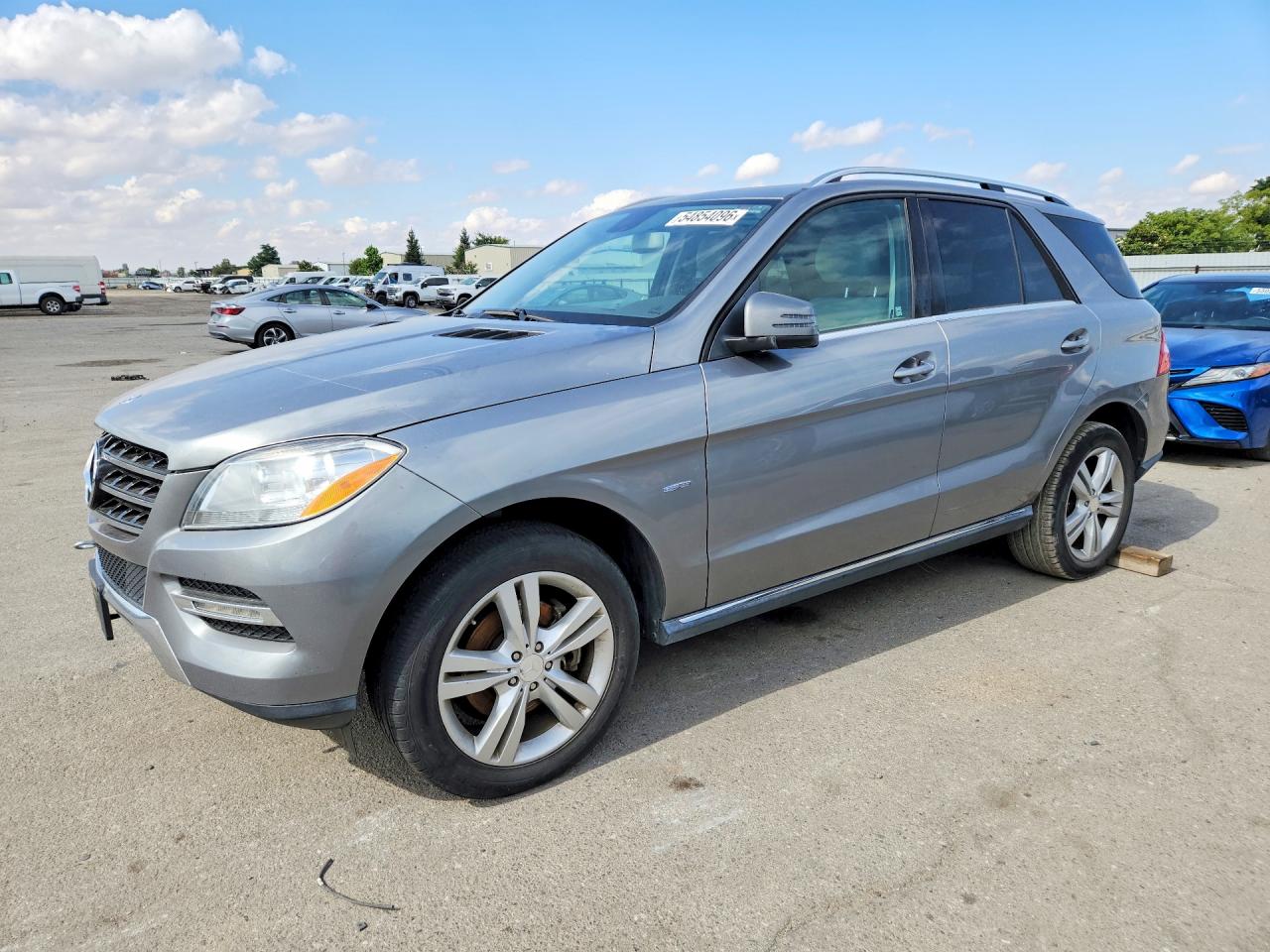 Salvage Mercedes-Benz M-Class Image