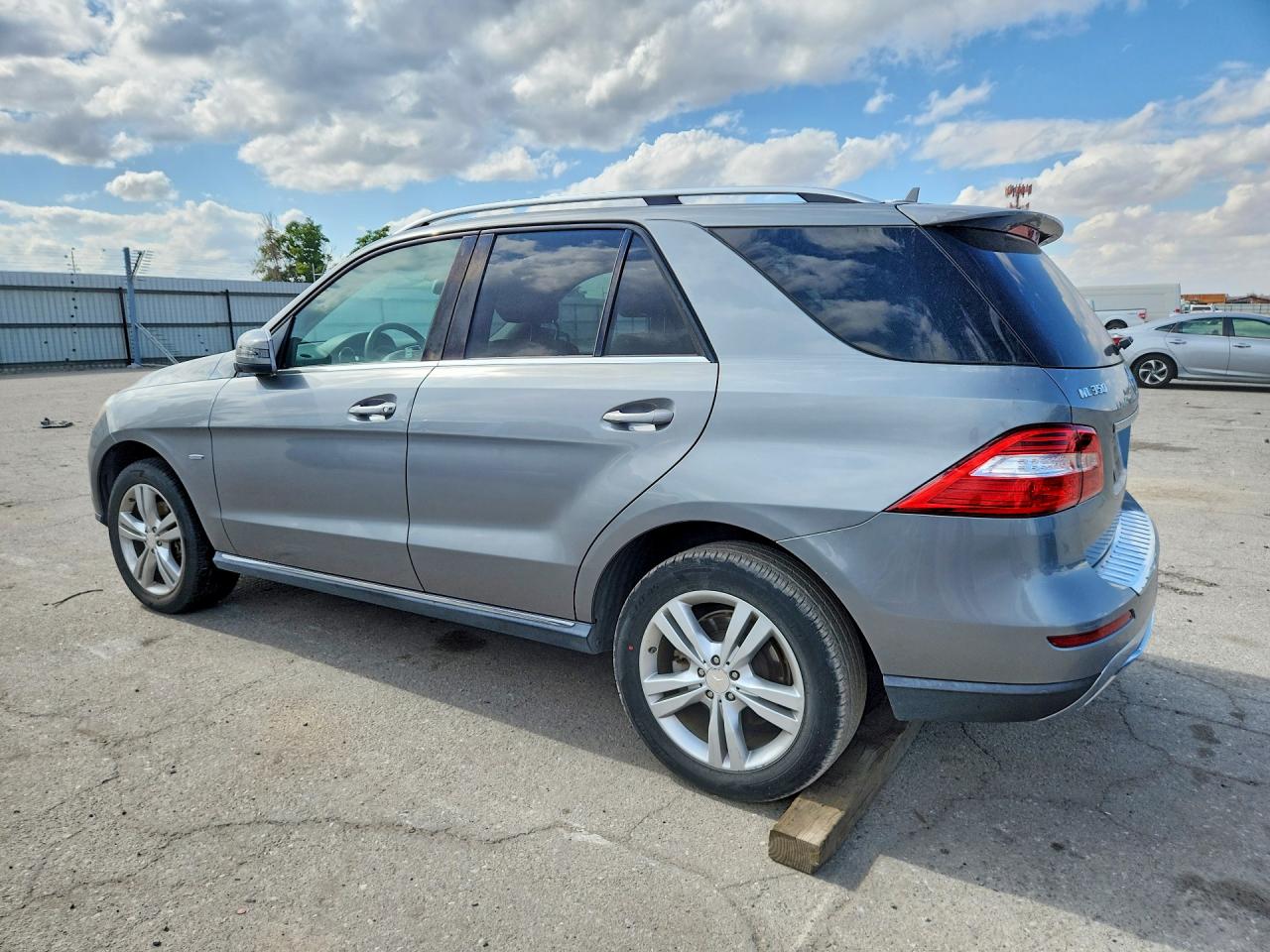 Mercedes-Benz M-Class 350 Bluetec