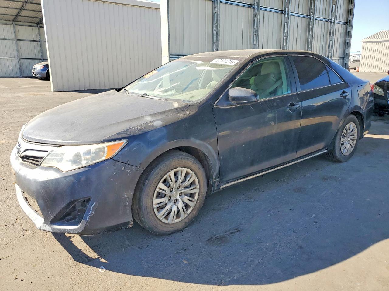 Salvage Toyota Camry Image