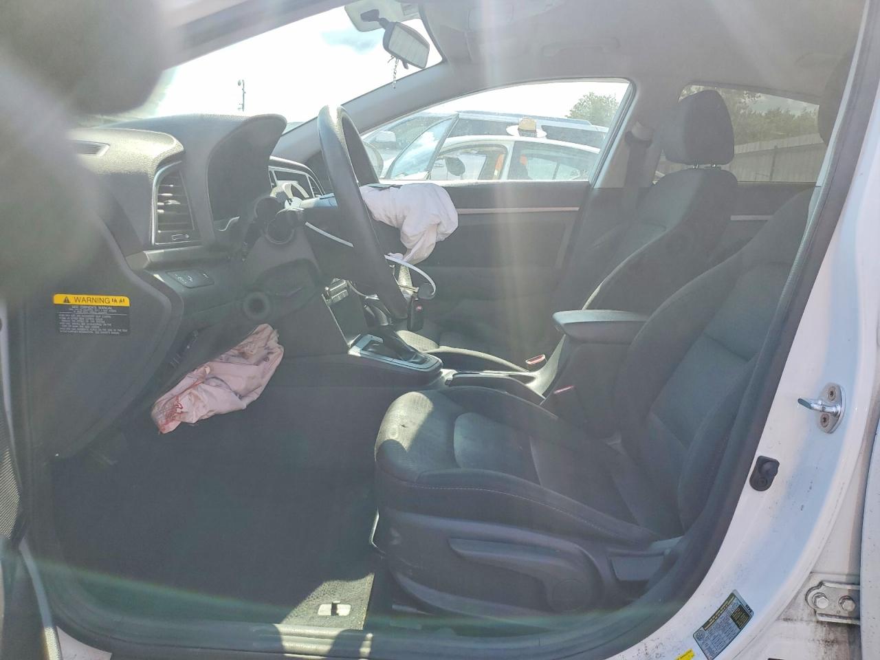 Hyundai ELANTRA Sel