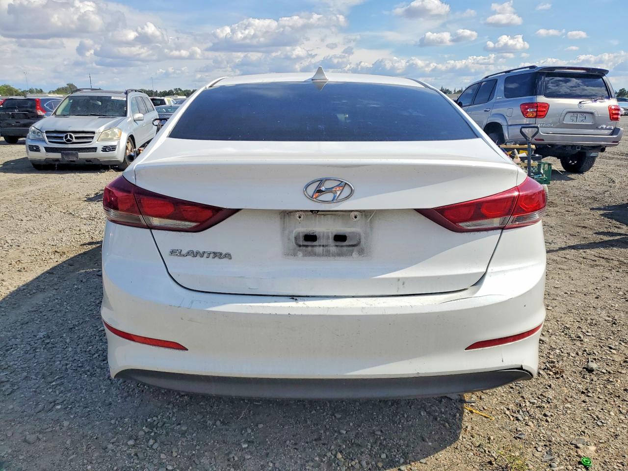 Hyundai ELANTRA Sel