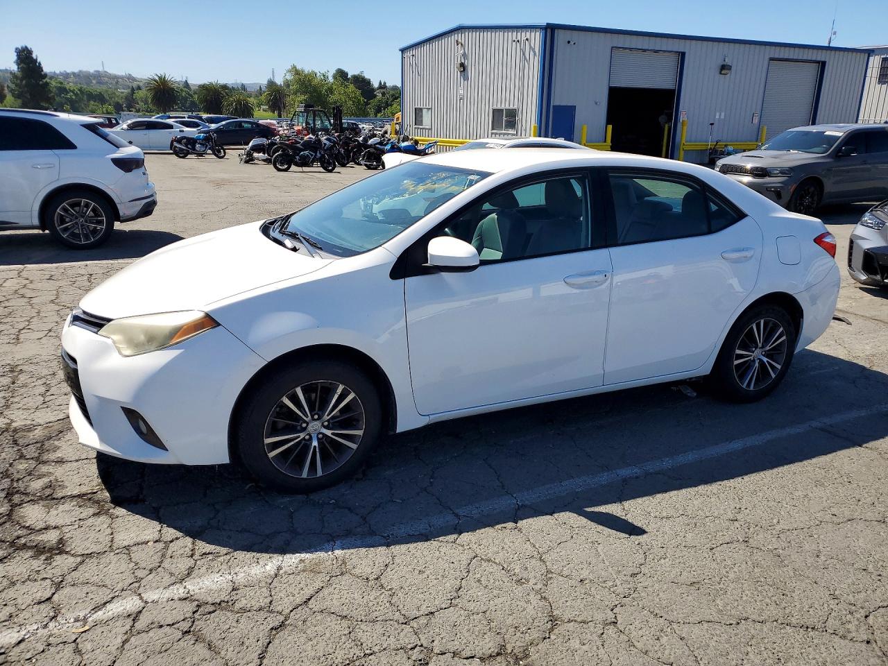 Salvage Toyota Corolla Image