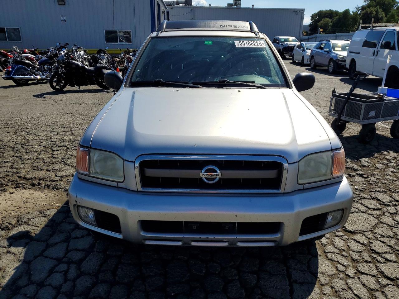 Nissan Pathfinder Se