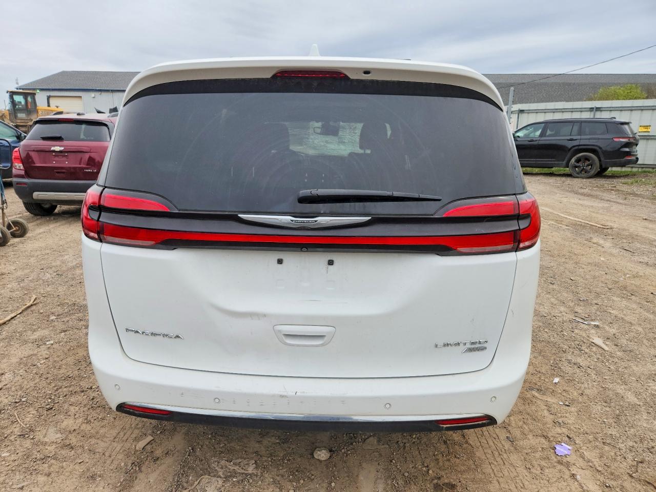 Chrysler Pacifica Limited
