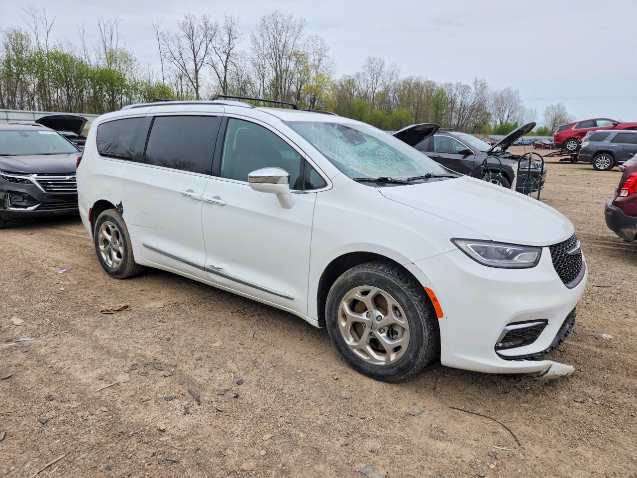 Chrysler Pacifica Limited