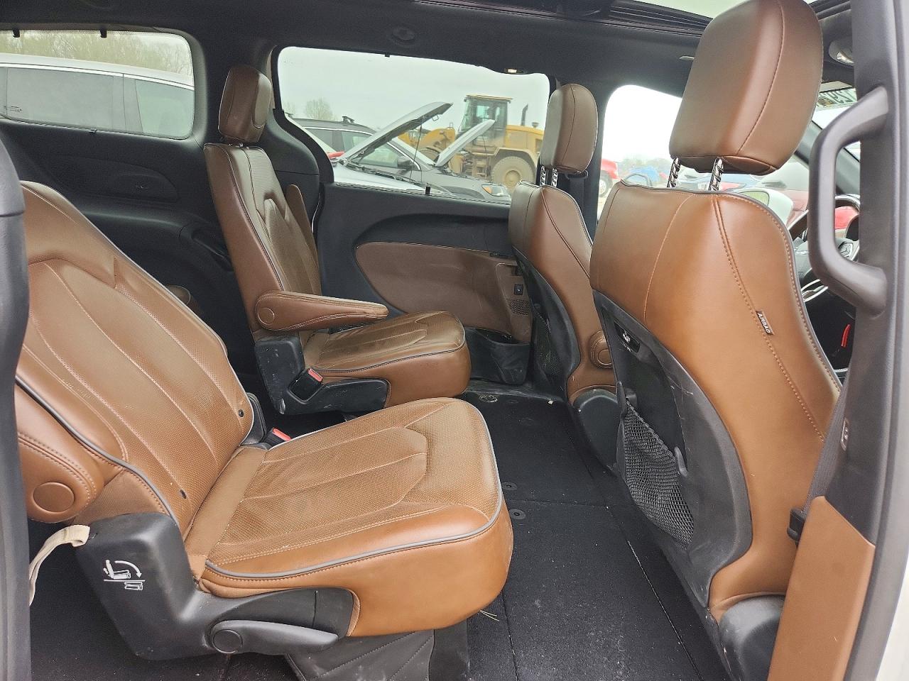 Chrysler Pacifica Limited