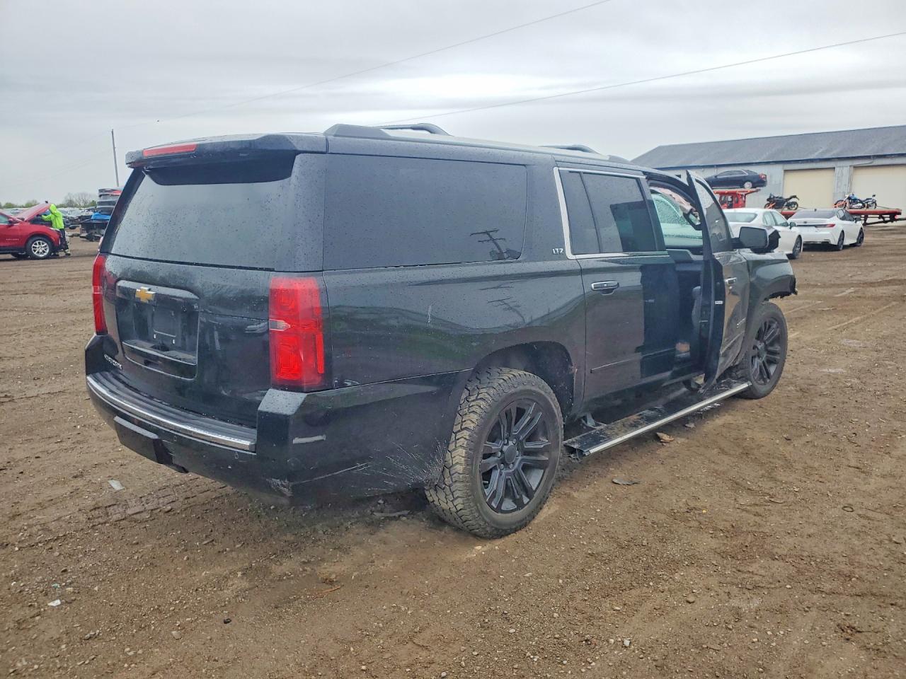 Chevrolet Suburban K1500 Ltz