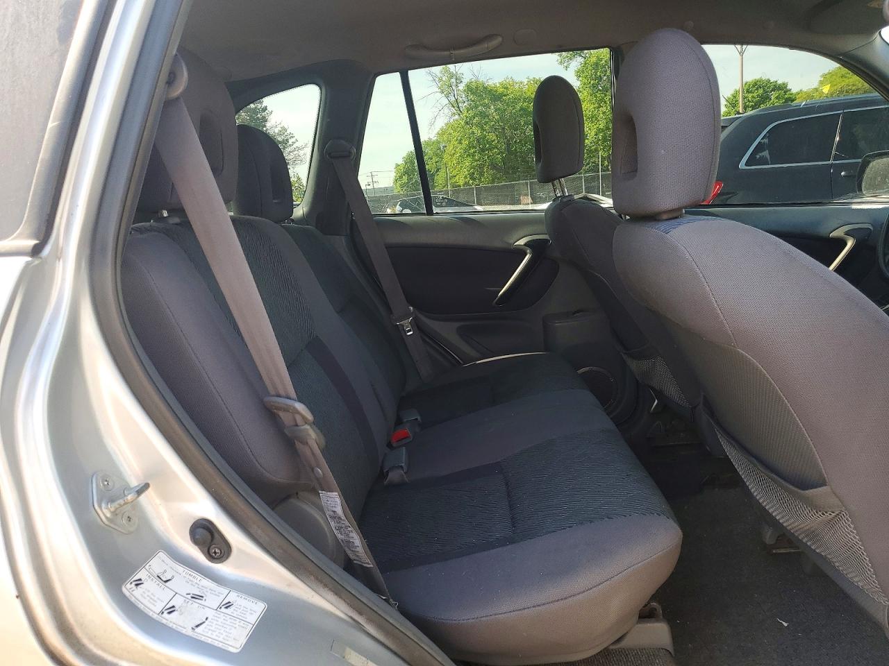 Toyota RAV4 Base