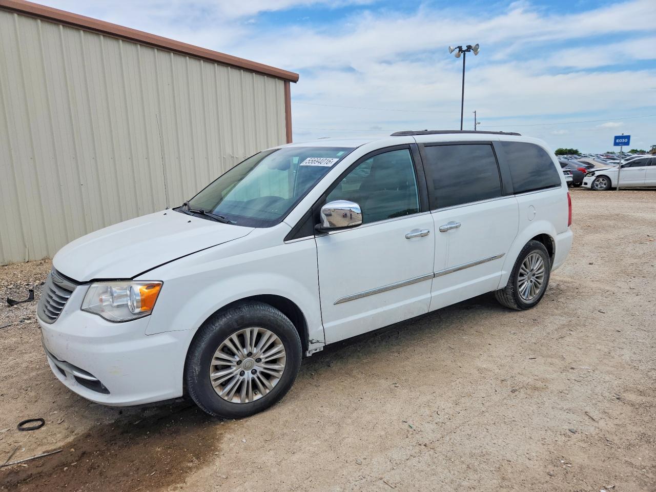 Salvage Chrysler Minivan Image
